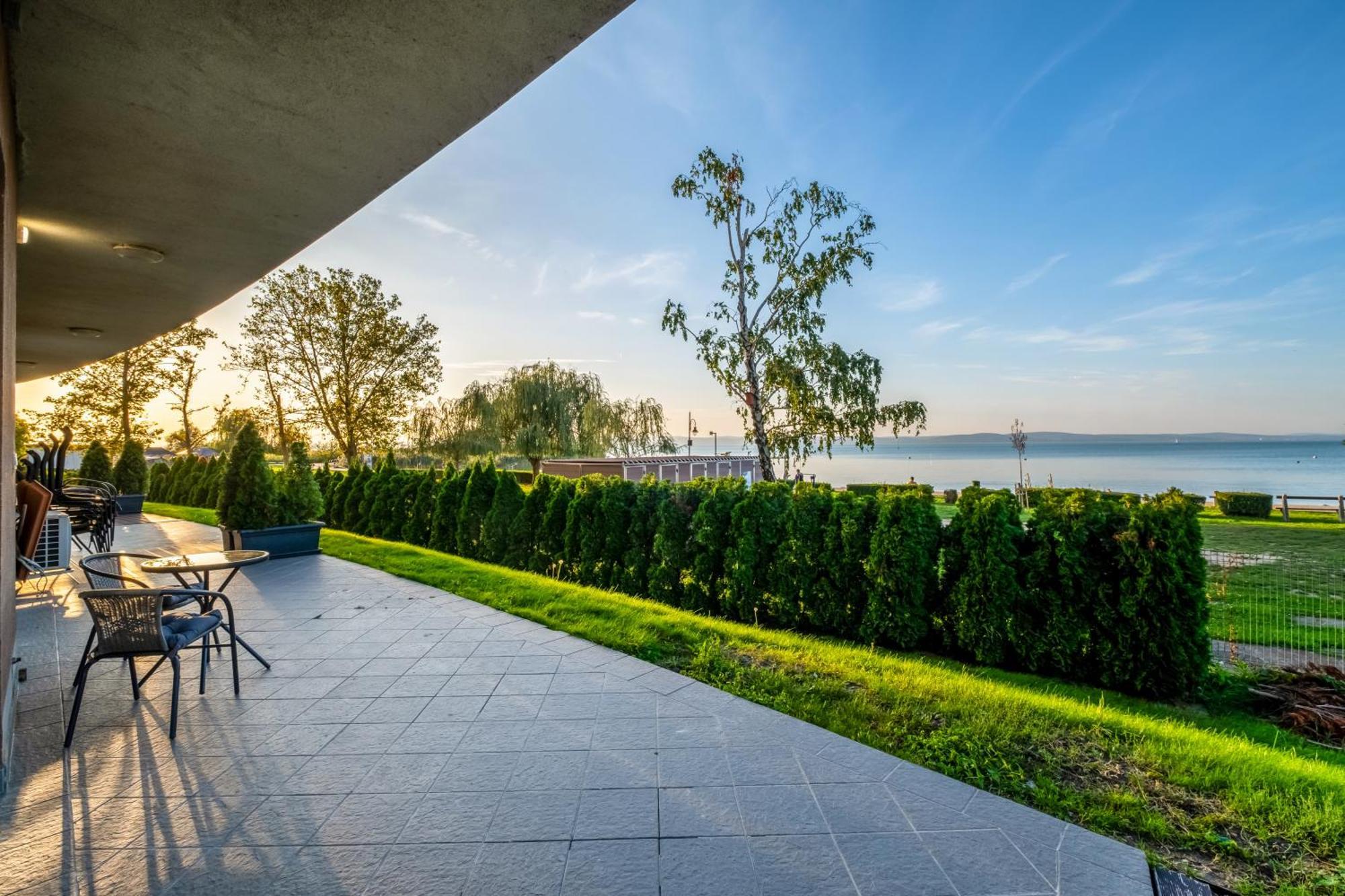Myflat Club 218 Garden Wellness Apartments Siofok Dış mekan fotoğraf